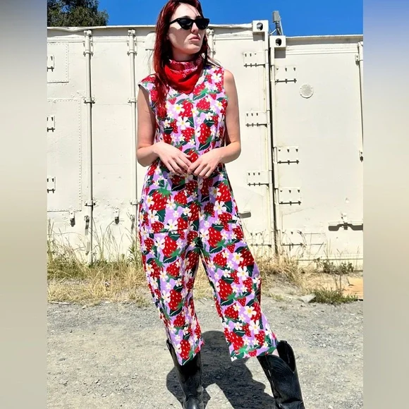 Nooworks Garden Suit Berries strawberry print floral linen jumpsuit XS - Picture 6 of 6